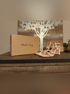 Elisabet Tang Square Open Toe Strappy Ankle 3" Block Heel Sandals in Nude 9